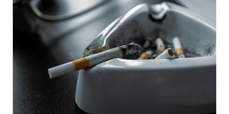 Palenie a badania serca: EKG i ciśnienie – ile nie palić przed badaniem